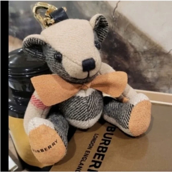 Burberry Keychain - Picture 6 of 8